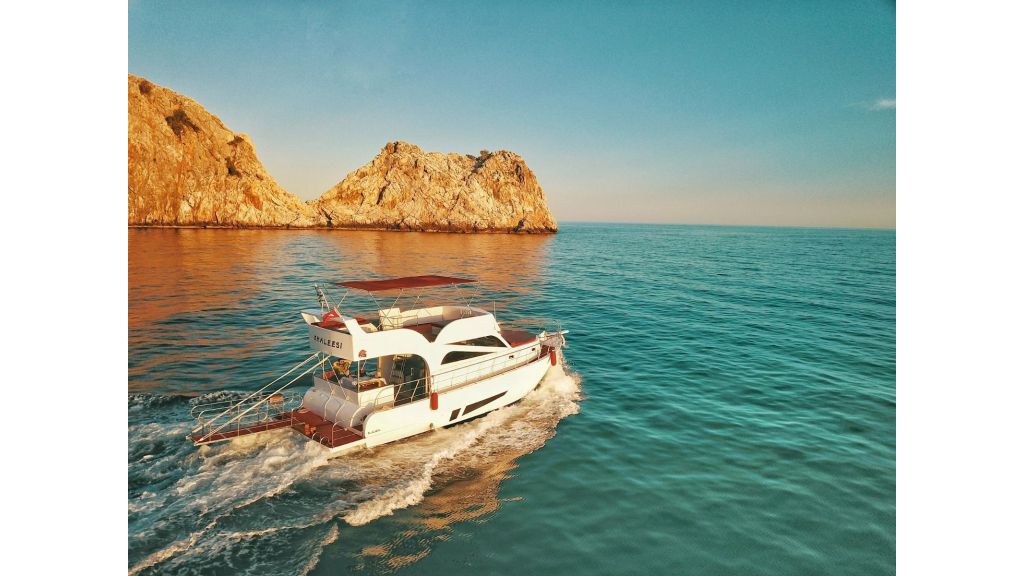 Discover Alanya on a Private Yacht Khaleesi Yacht