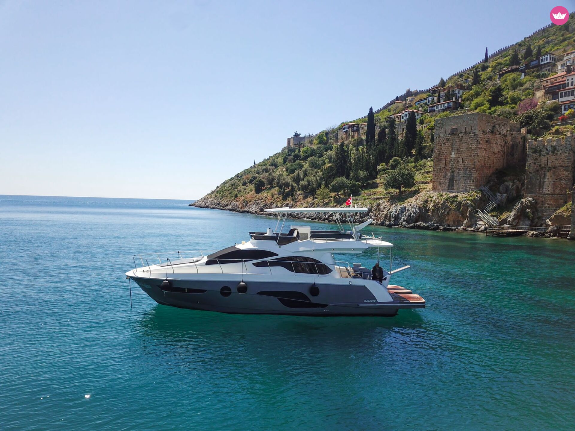Alanya Private Yacht Tours – Khaleesi Deluxe Yacht Charter